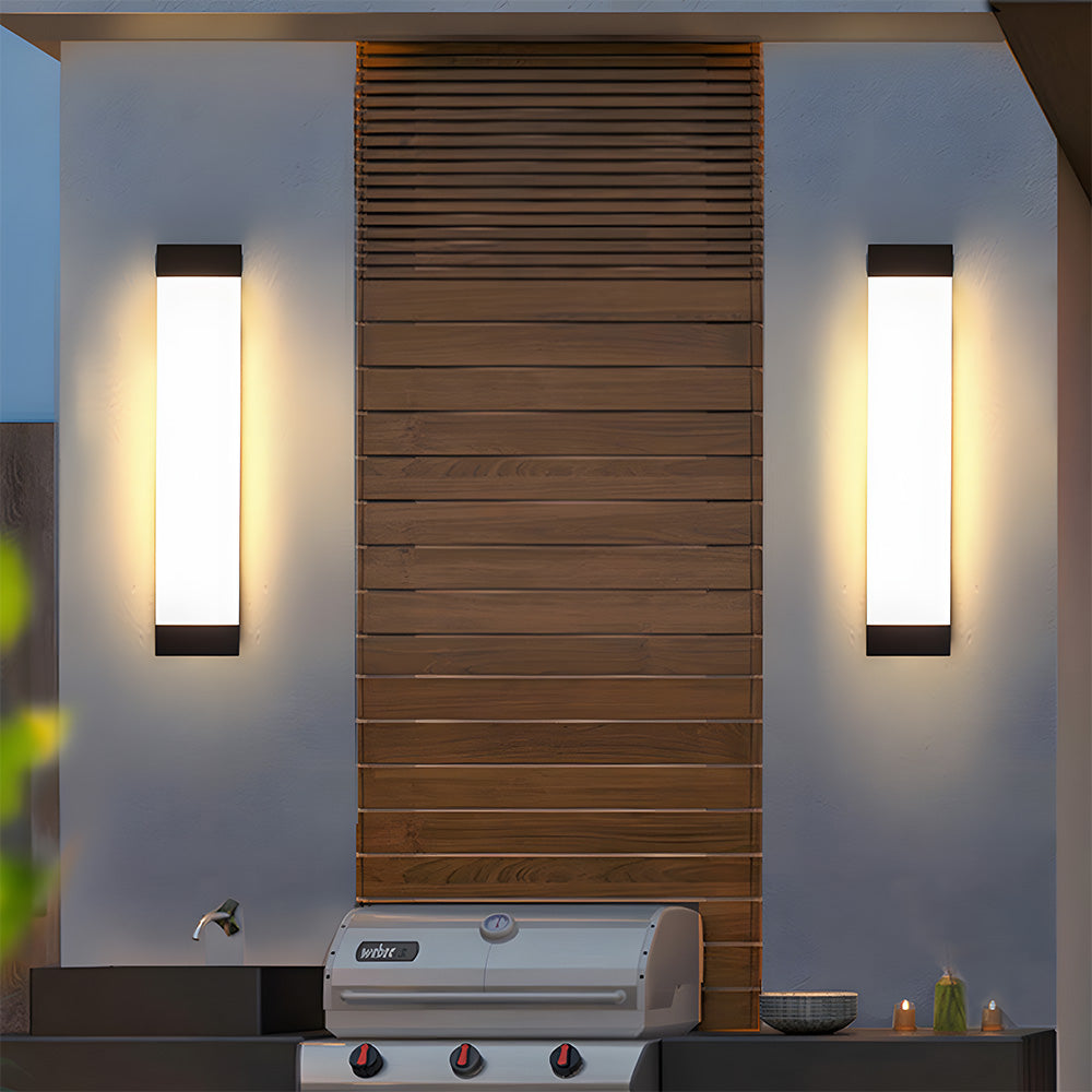 Wasserdichte LED-Wandlampe für den Außenbereich – Längliches Acryl-Design – IP65 – Moderne Beleuchtung für Garten & Fassade