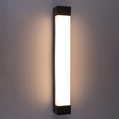Wasserdichte LED-Wandlampe für den Außenbereich – Längliches Acryl-Design – IP65 – Moderne Beleuchtung für Garten & Fassade