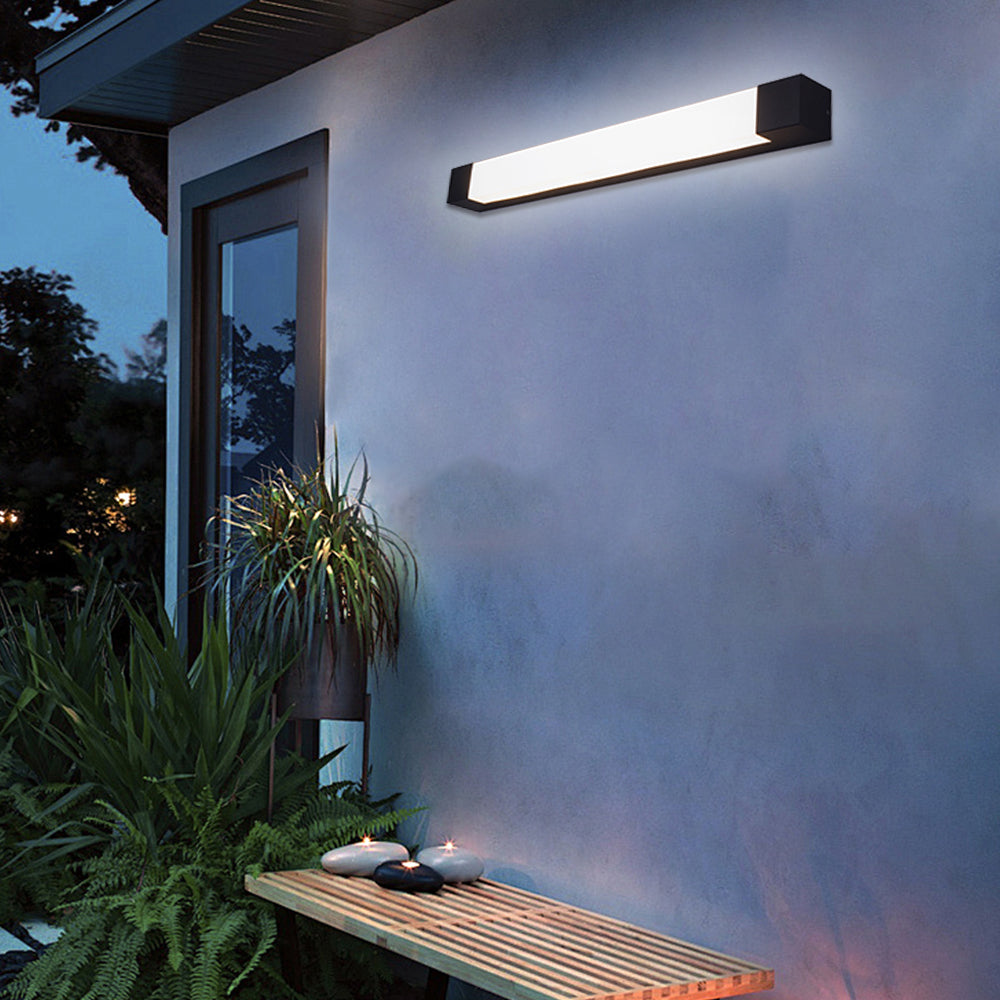 Wasserdichte LED-Wandlampe für den Außenbereich – Längliches Acryl-Design – IP65 – Moderne Beleuchtung für Garten & Fassade