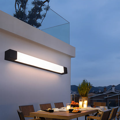 Wasserdichte LED-Wandlampe für den Außenbereich – Längliches Acryl-Design – IP65 – Moderne Beleuchtung für Garten & Fassade