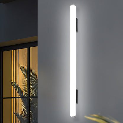Minimalistische weiße LED-Außenwandlampe – schlankes Design & wetterfest (IP65)