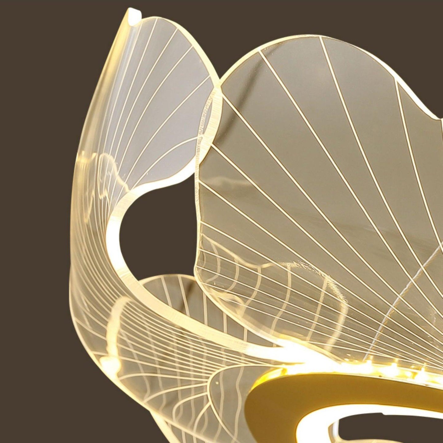 Sea Hanglamp – Bladvormige Plafondlamp met Gouden Afwerking en Geïntegreerde LED