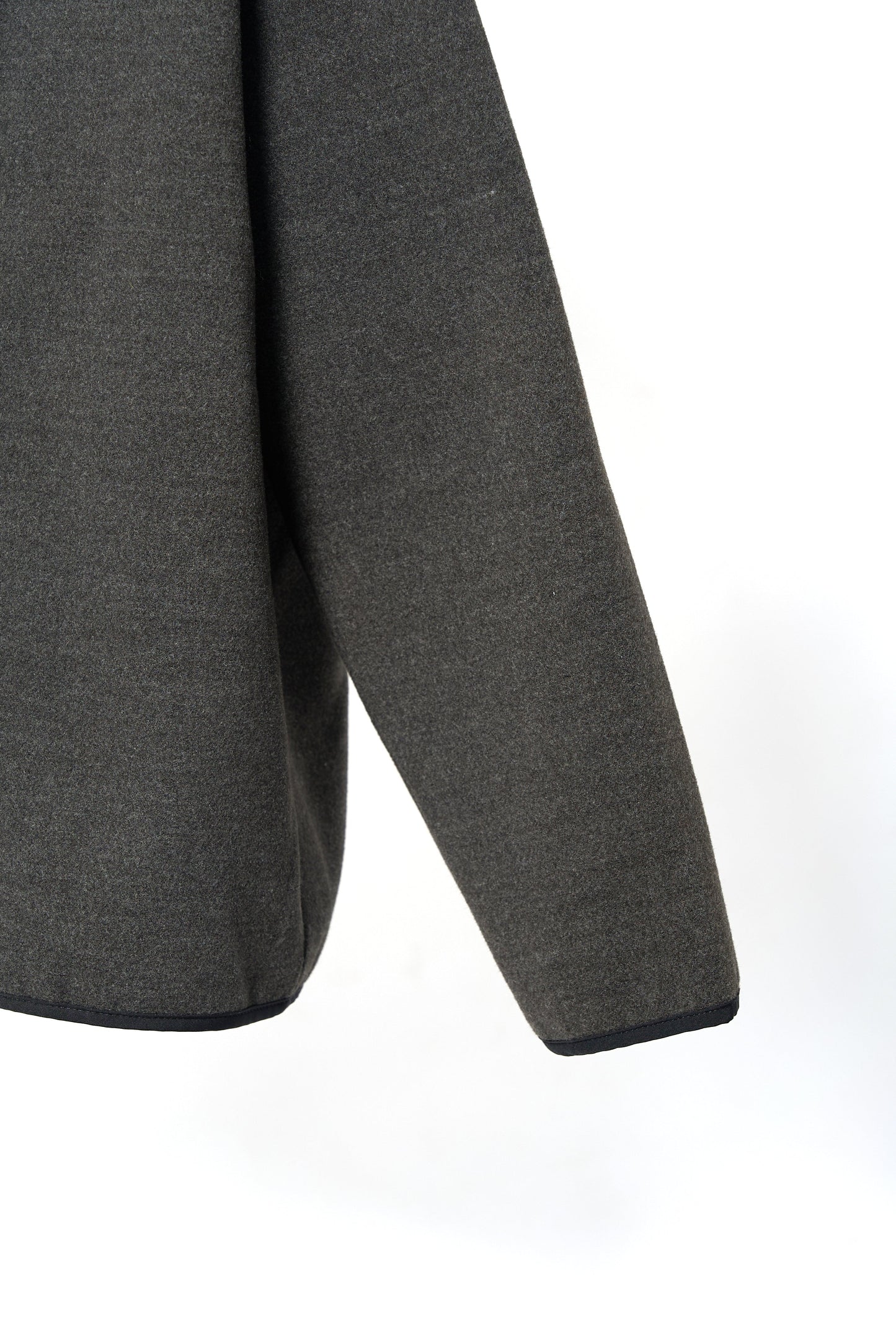 Kurzer Damenmantel im französischen Stil mit Schal – Elegantes & minimalistisches Design