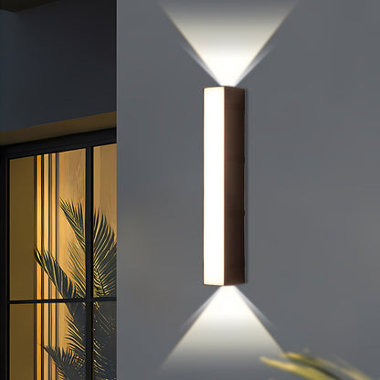Superheldere Lange LED Buitenwandlamp – Waterdicht & Weerbestendig voor Tuin of Gevel