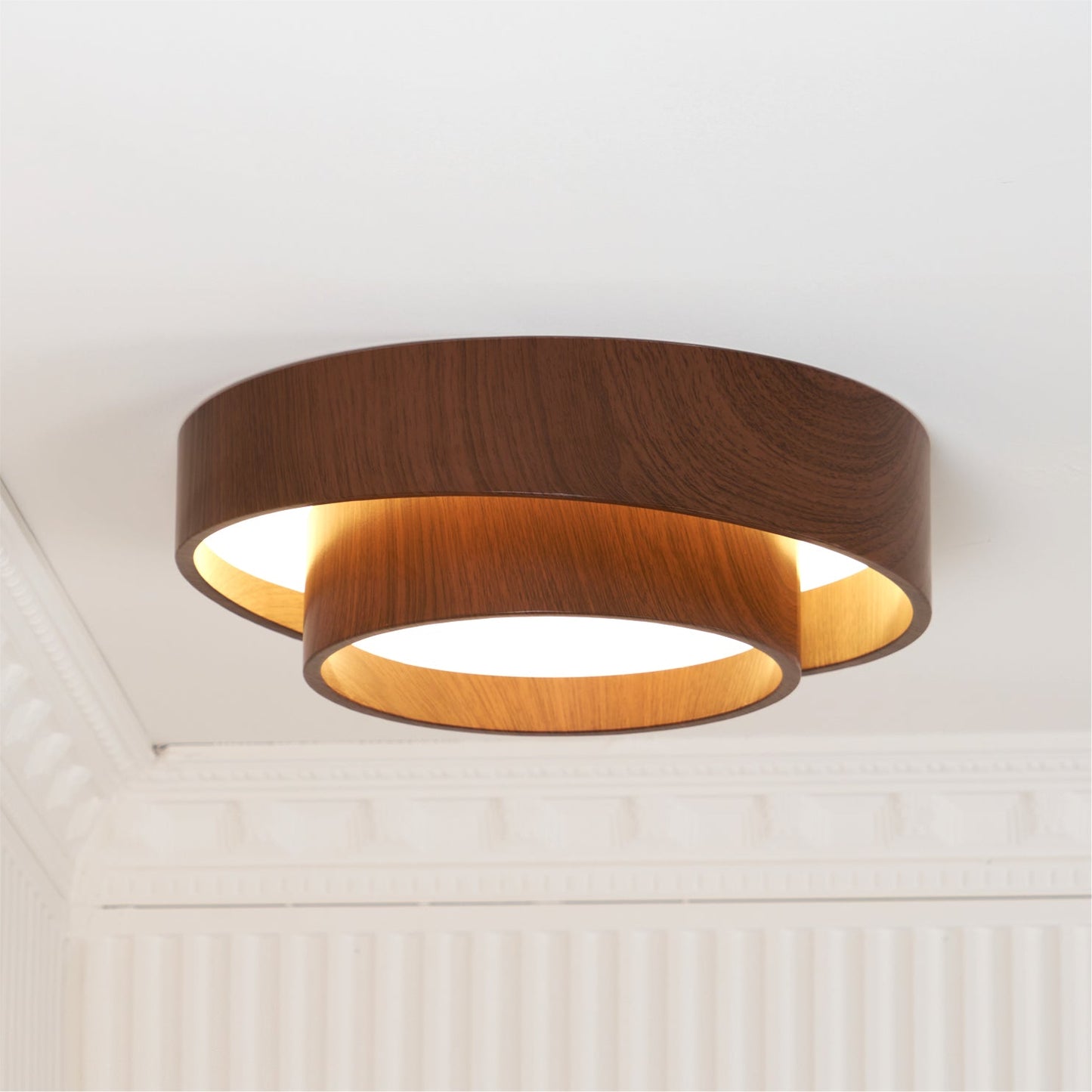 Vaako Deckenleuchte in Walnussfarbe – Moderne LED Lampe mit Holzoptik-Finish