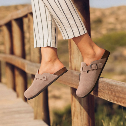 Orthopädische Damensandalen – Wildleder, Verstellbar & Komfortsohle