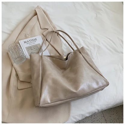 Schultertasche für Damen – Stilvoll, Geräumig & Vielseitig