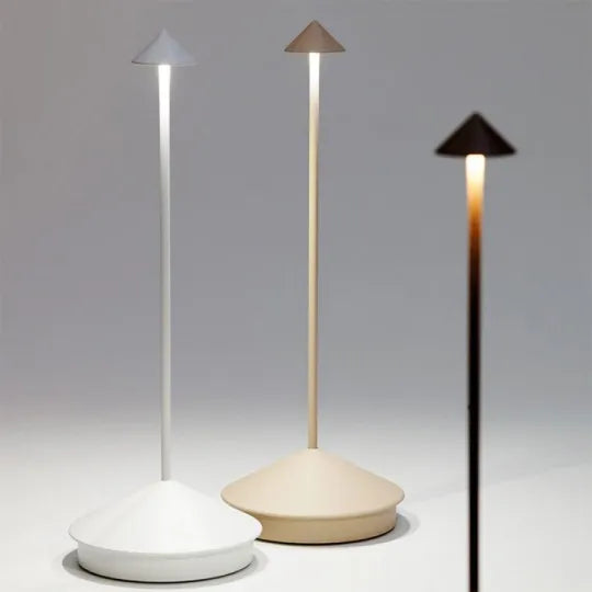 ClarityGlow - Kabellose LED-Tischlampe – Stilvoll & Wasserbeständig
