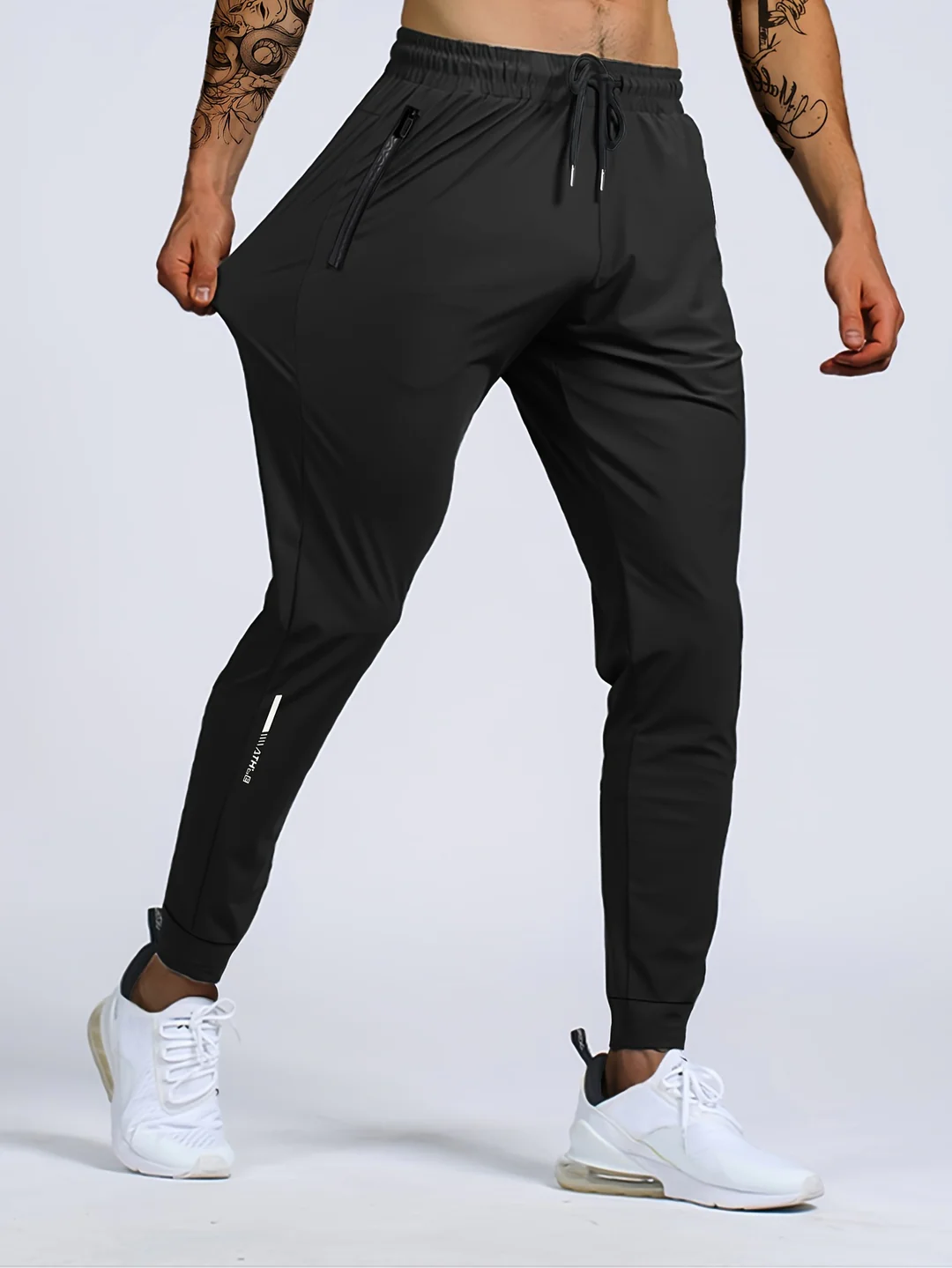 Bequeme Herren-Sporthose mit Stretch & Reißverschlüssen