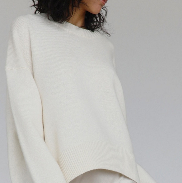 Oversized Damenpullover – Gestrickter Pullover mit Rundhalsausschnitt und lockerer Passform