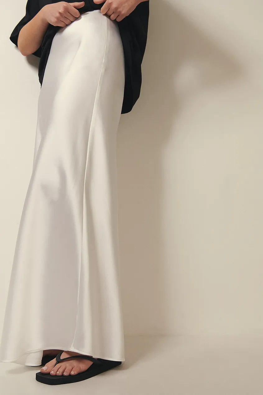 Satijnen Midi Rok met Hoge Taille – Glanzende Elegante Damesrok
