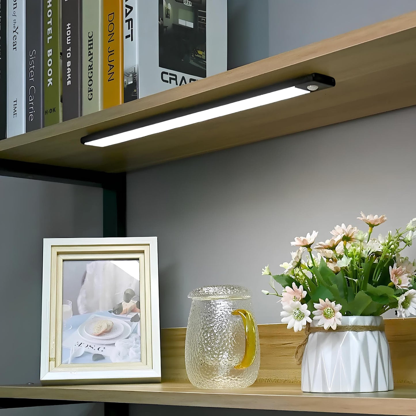 Rechargeable Motion Sensor LED Cabinet Light - Under Cabinet Motion Lights